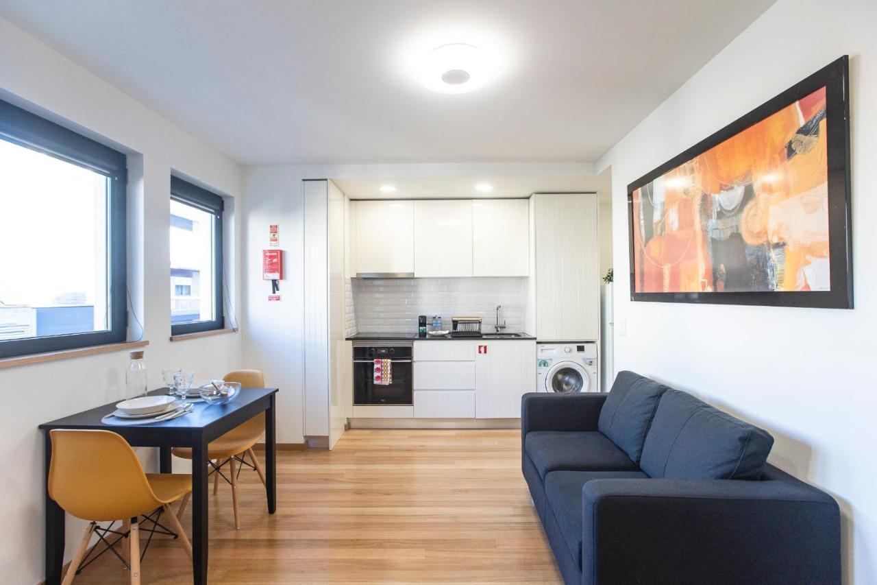 Homely Studio W/ Ac Near Marques By Lovelystay Porto Exterior foto